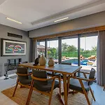 Near By The Land Of Legends , Luxury Spartacus Villa *
