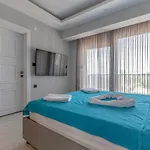 Villa Near By The Land Of Legends , Luxury Spartacus *
