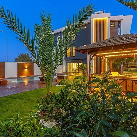 Near By The Land Of Legends , Luxury Spartacus Villa *