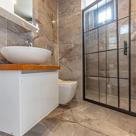 Near By The Land Of Legends , Luxury Spartacus Villa *