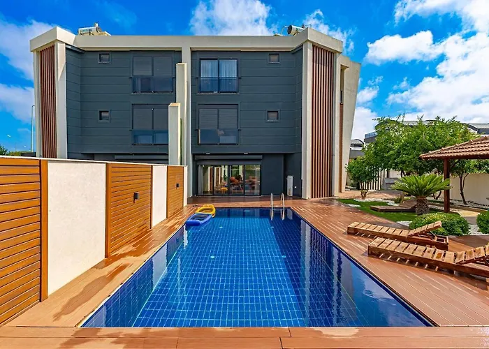 别墅 Near By The Land Of Legends , Luxury Spartacus 贝莱克