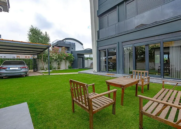 Villa Near By The Land Of Legends , Luxury Spartacus